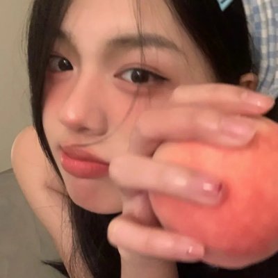 年轻女孩爱过来